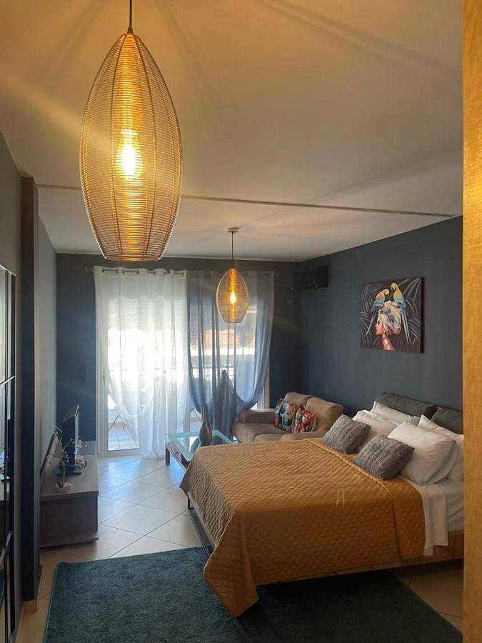 Gîte pour 3 personnes, avec vue et jardin dans Érétrie - 2