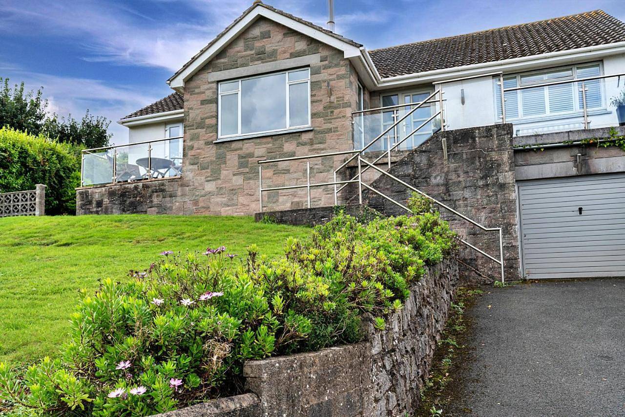 Finest Retreats - The View in Shaldon, Devon
