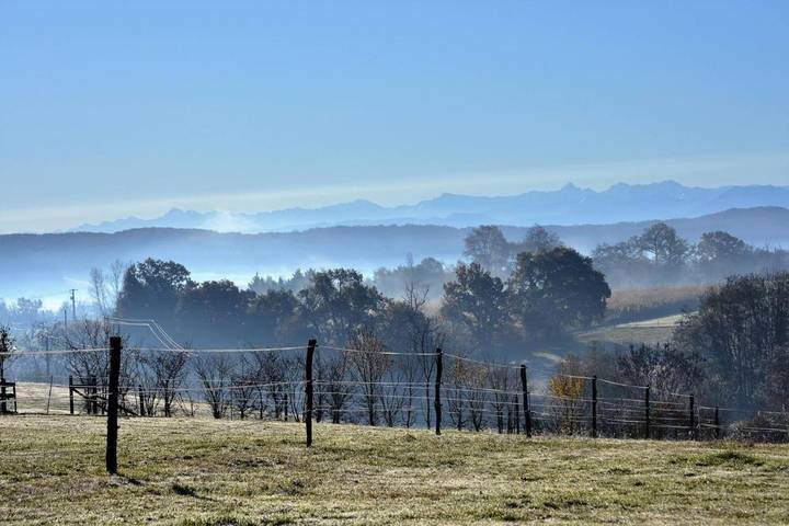Location de vacances pour 2 personnes, avec jacuzzi ainsi que piscine et jardin à Mirande - 3