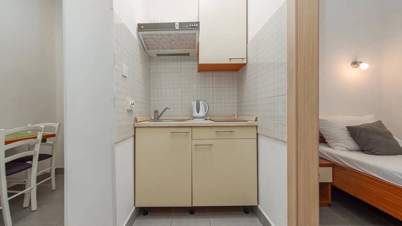 Ganze Ferienwohnung, Ferienwohnung für 3 Personen (22 m²) in Stara Novalja in Stara Novalja, Pag