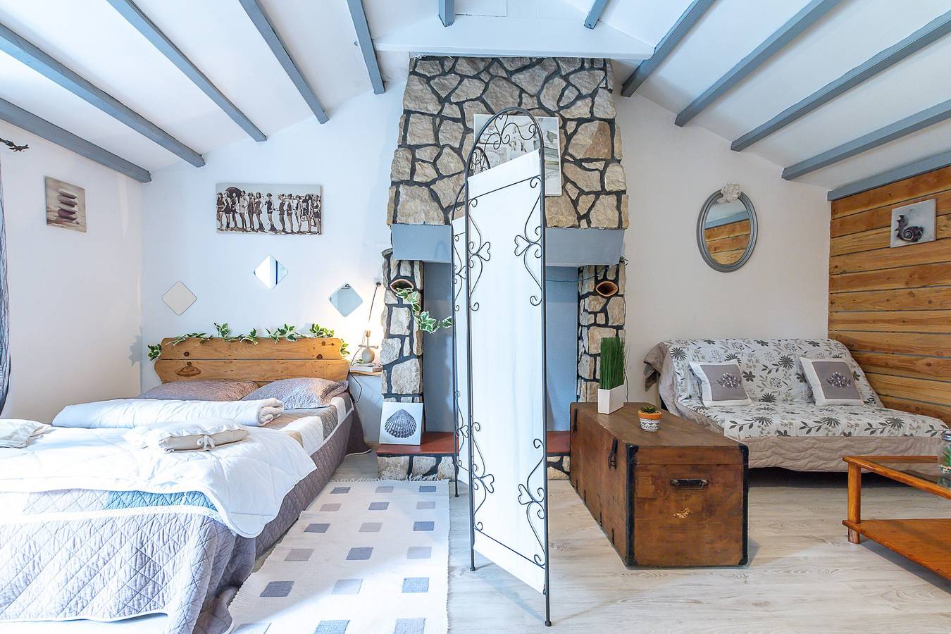 Landhaus 'Neu - Gite Jennifer Piscine Et Spa' mit Gemeinschaftspool, privater Terrasse und Wlan in Saint-Jean-de-Monts, Vendée