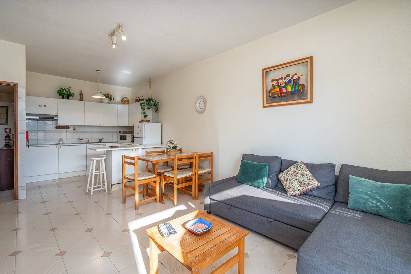 Ganze Wohnung, Ferienwohnung 'Dreaming Of Algarve' mit Gemeinschaftspool, Gemeinschaftsgarten und Wi-Fi in Alporchinhos (Atlantikküste), Porches