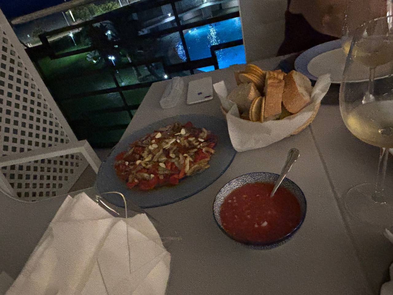 Appartamento intero, Appartamento 'Gandia Tropicana Suite' con vista mare, Wi-Fi e aria condizionata in Playa de Gandía, Costa de Valencia