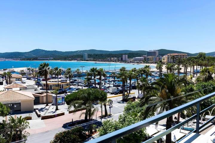 Hôtel pour 2 personnes, avec Terrasse et Jardin dans Port Du Lavandou