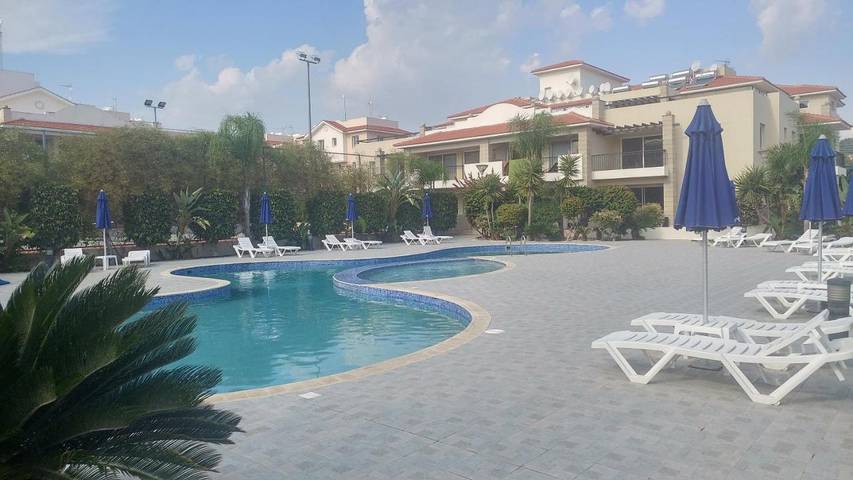 Ferienwohnung für 4 Personen, mit Balkon und Pool, mit Haustier - 1