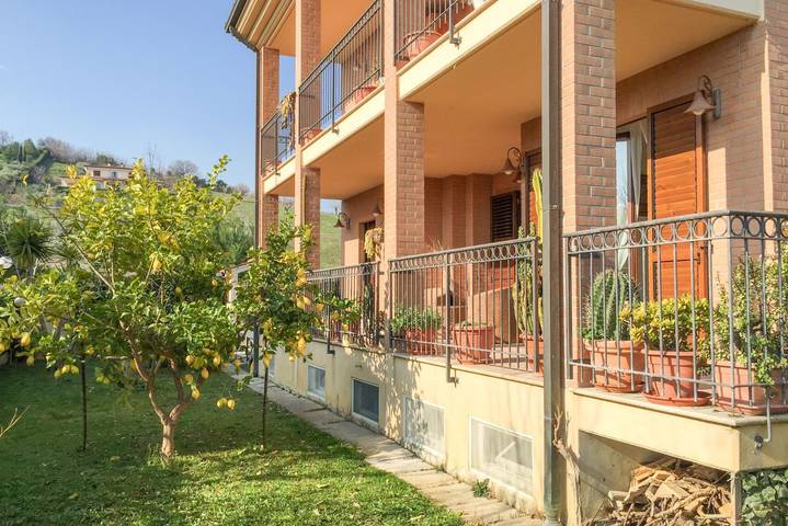 Ferienwohnung für 11 Personen, mit Garten - 1