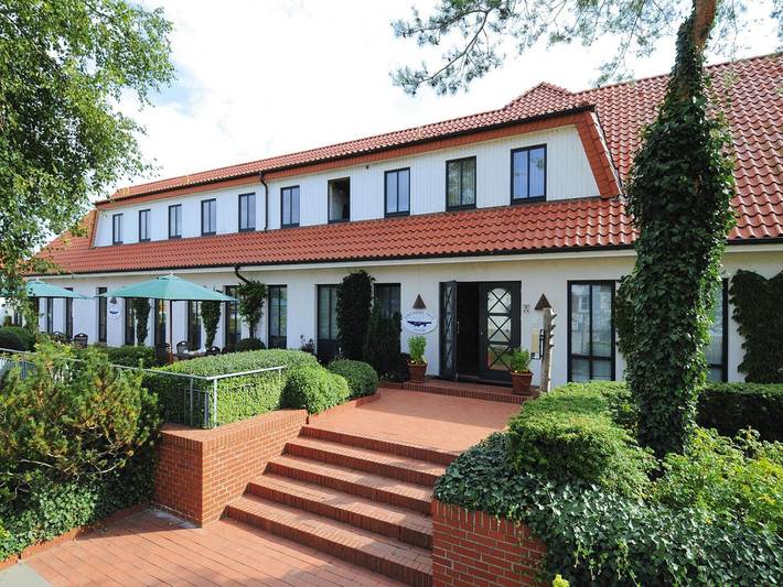 Ferienwohnung für 4 Personen, mit Terrasse und Garten sowie Sauna auf Hiddensee