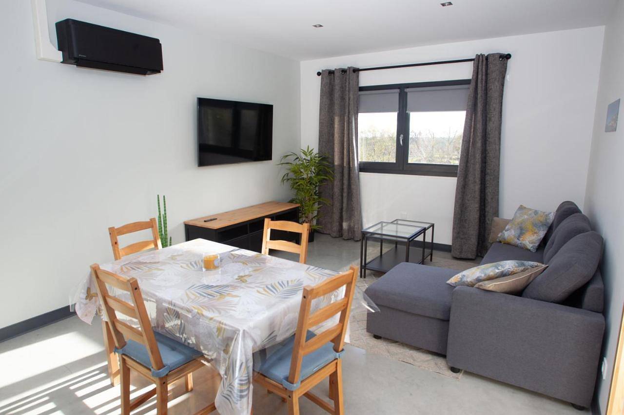 Appartement entier, One-Bedroom Apartment in Coutances, Région de Coutances