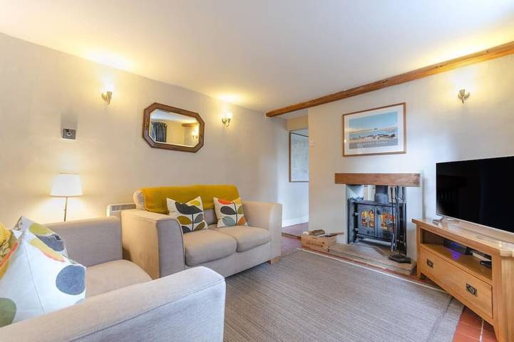 Cottage for 4 people, with garden, with pets in Blakeney