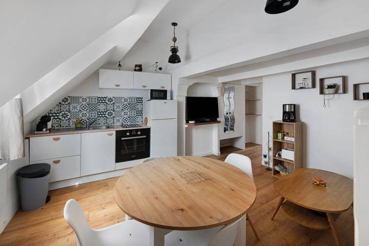 Apartamento entero, Apartamento 'Cosy Moderne Au Centre De Joigny 4' con Wi-Fi in Joigny, Auxerre region