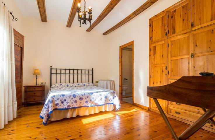 Casa de vacaciones para 16 personas, con terraza y piscina para niños en Comarca de Teruel - 4