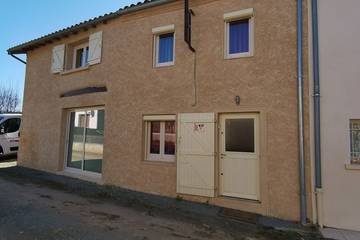 Gîte pour 8 personnes, avec jardin à Menat