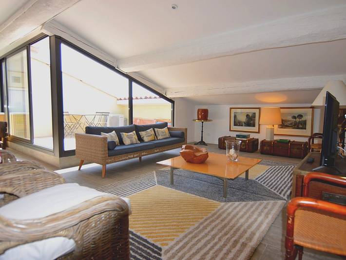 Location de vacances pour 4 personnes, avec Terrasse à Mèze