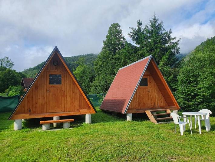 Zelt für 2 Personen, mit Garten und Ausblick in Tolmin