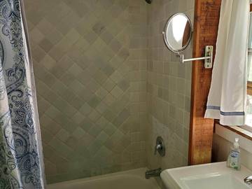 Vacation House for 6 Guests in East Hampton North, North Fork, Picture 4