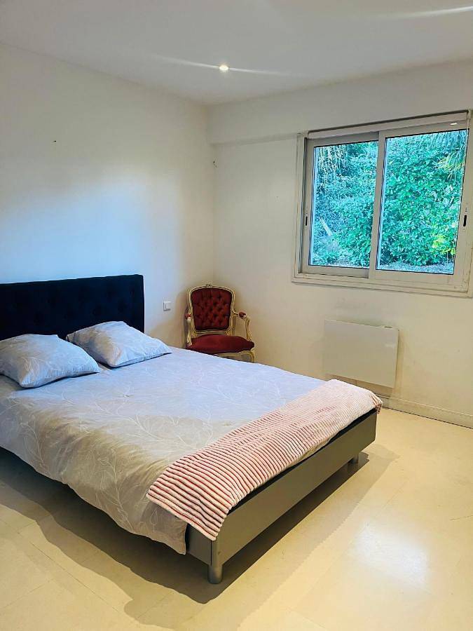 Appartement de vacances pour 2 personnes, avec terrasse ainsi que vue et jardin