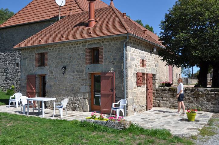 Gîte pour 2 personnes, avec jardin et vue sur le lac