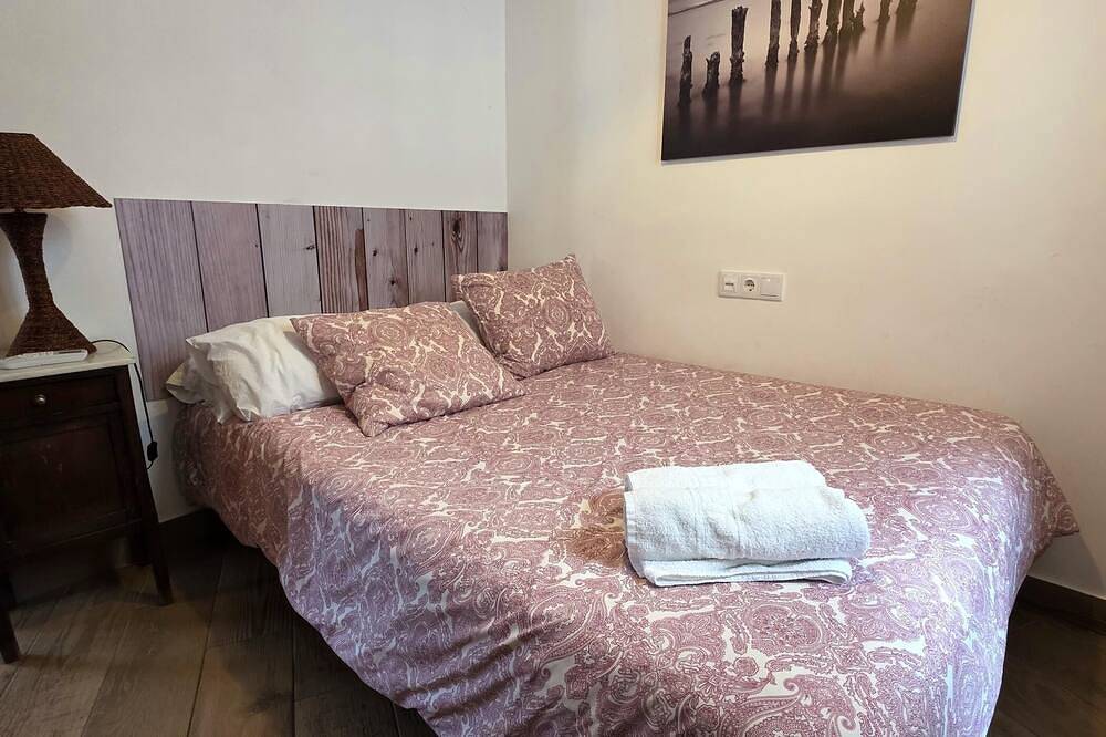 Apartamento entero, V1 Casa Castillo Vut planta calle in La Adrada, Provincia de Ávila
