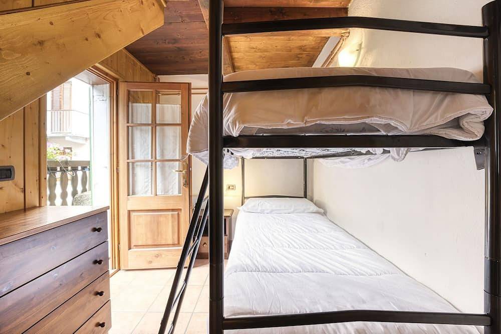 Ganze Wohnung, Herrliche Wohnung für 6 Gäste mit Tv, Balkon, Haustiere erlaubt und Panoramablick in Macugnaga, Walliser Alpen