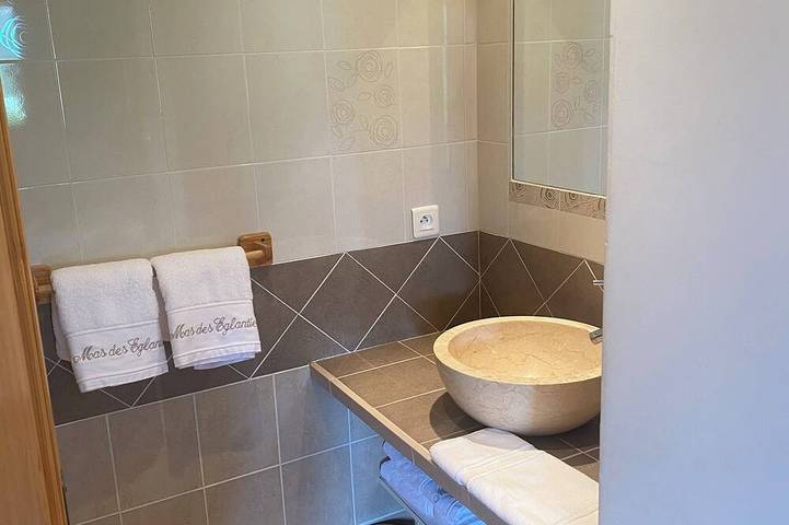 Gîte pour 2 personnes, avec jardin et piscine à Propiac - 4