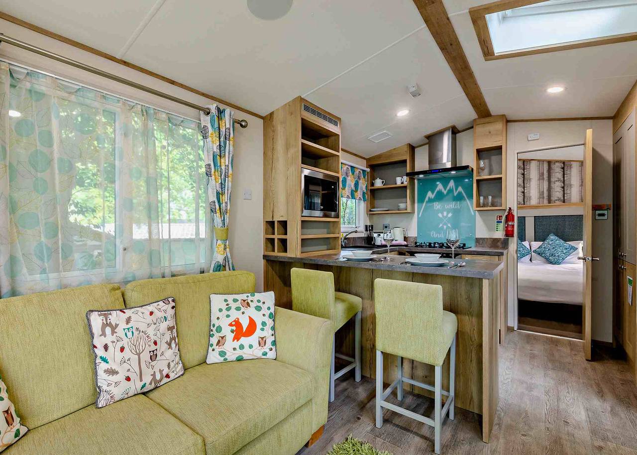 Bronze Premium 1  Caravan slps 2, parking in Bowness-on-Windermere, Lake District