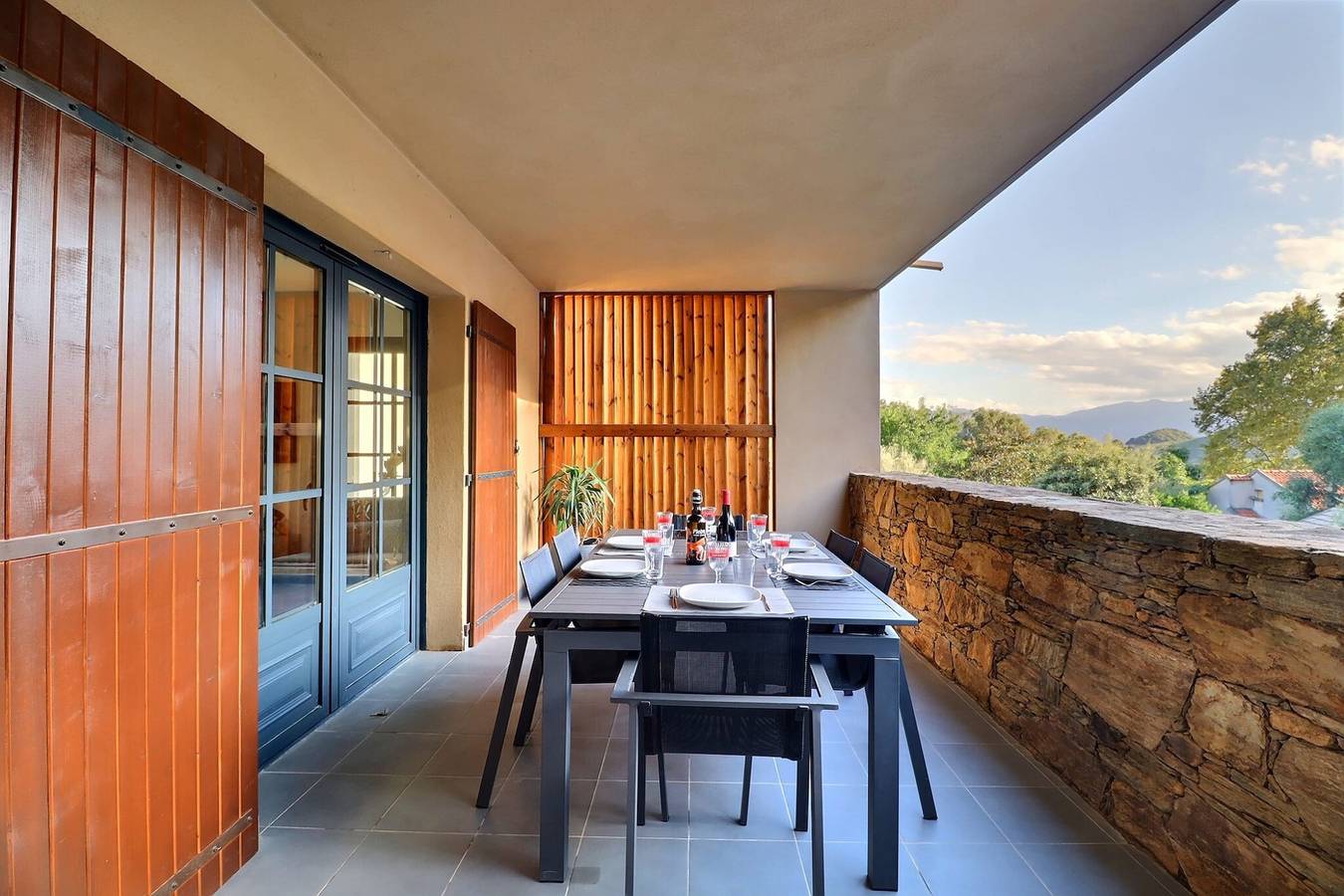 Entire apartment, Rocca Bella – Escape by the Sea and Vineyards in Patrimonio, Calvi region