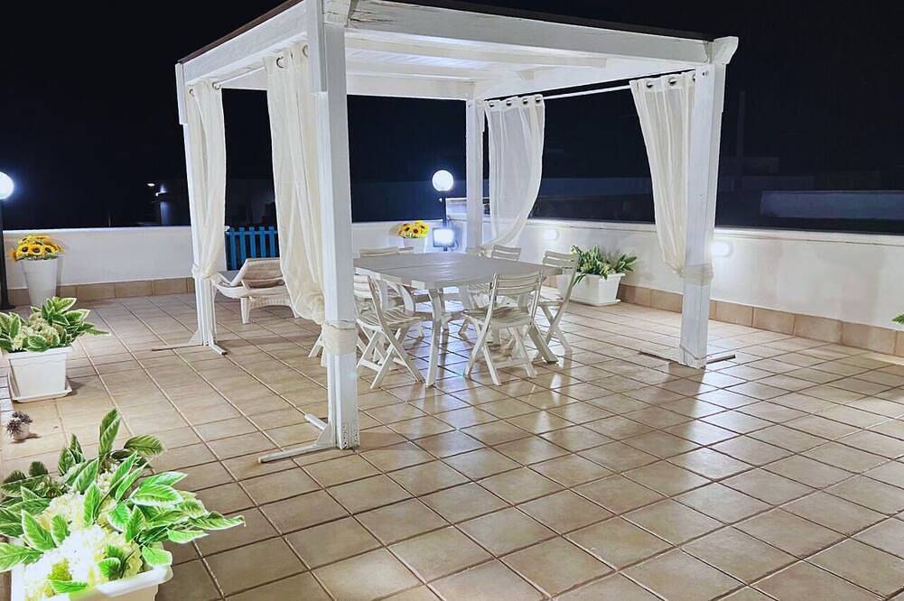 Appartamento intero, Maison Sur Mer - Saline dei Monaci - Casa a 50 metri dal mare nel Salento . in Specchiarica, Manduria