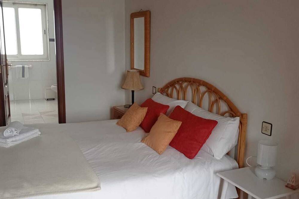 Entire apartment, Apartment in Cedeira, 1st Line Of Beach in Cedeira, Galician Coast