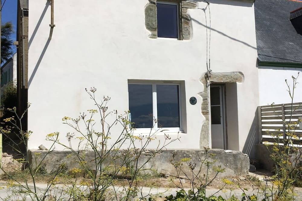 Charming fisherman's cottage, full sea view, 50 m walk to the beach in Groix, Côte des Mégalithes
