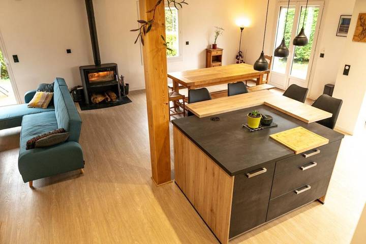 Location de vacances pour 6 personnes, avec terrasse et vue, animaux acceptés à Louvie-Juzon