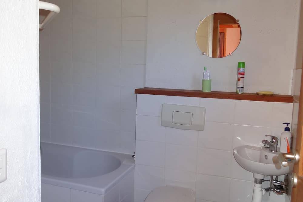 Alleinstehendes Chalet in sonniger, ruhiger Lage in Mase, Mont-Noble