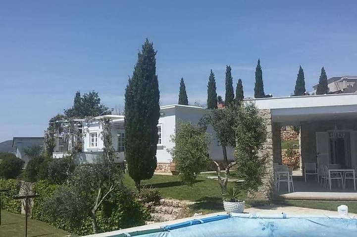 Villa avec piscine privée et vue sur la mer, Situation calme, à 10 minutes de la plage in Itri, Province de Latina