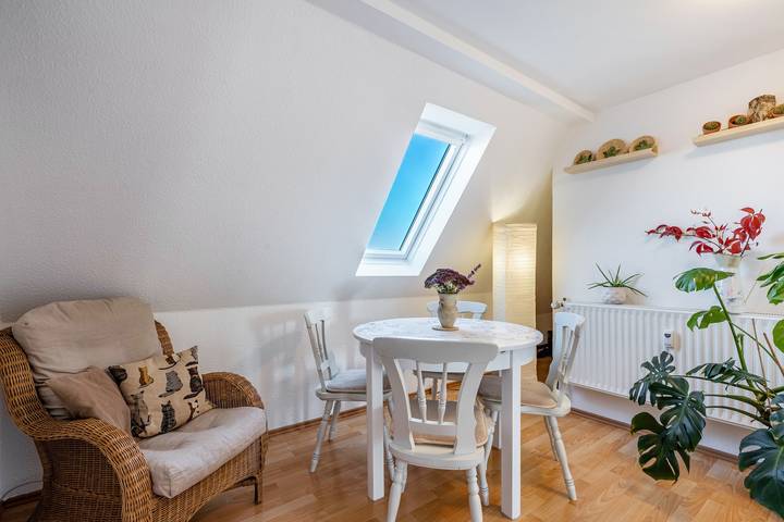 Hel lägenhet, Apartment 'Yvette's Ferienwohnung' with Shared Garden and Wi-Fi in Lugau, Erzgebirge