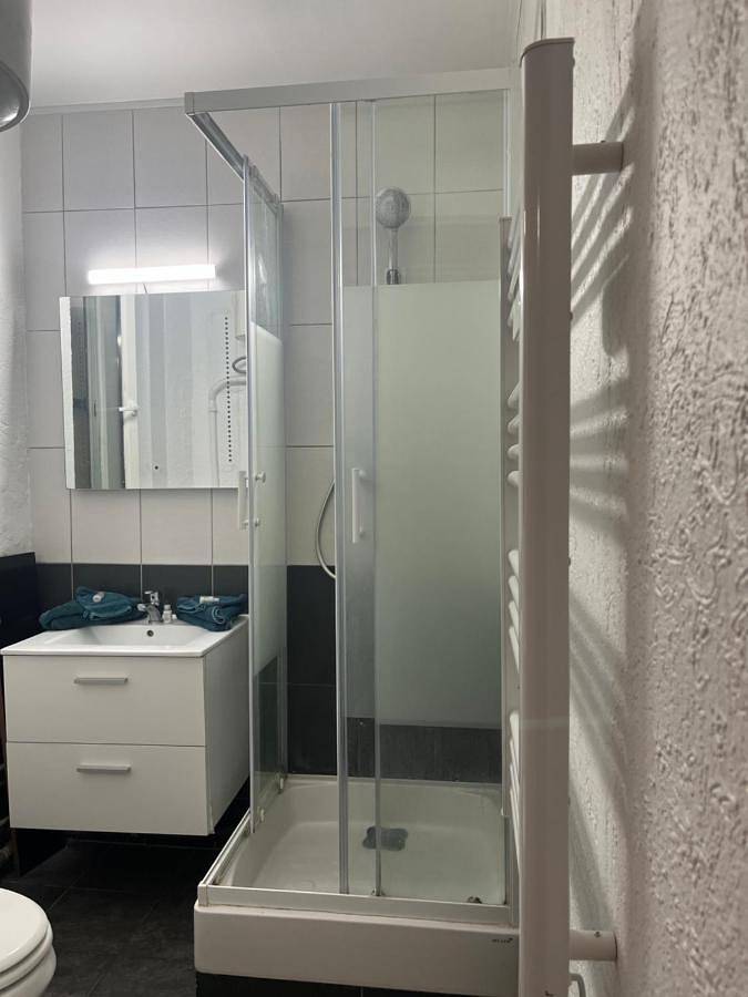 Appartement entier, Astérix Aéroport Roissy Cdg in La Chapelle-en-Serval, Oise
