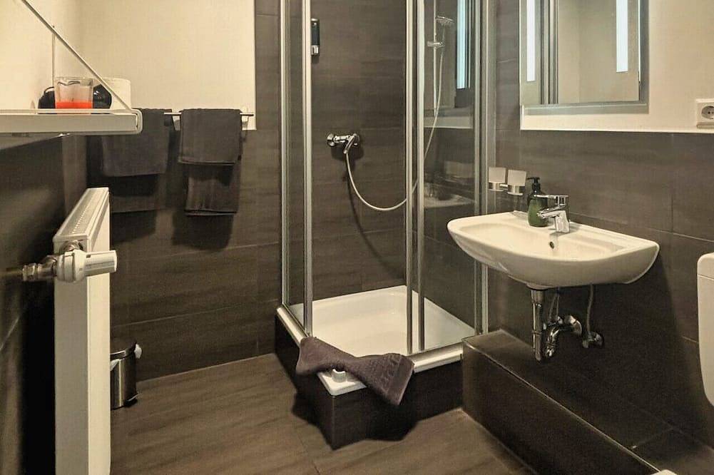 Havenu Hotel Quartier 8 - Doppelzimmer Deluxe in Germersheim, Rheinebene