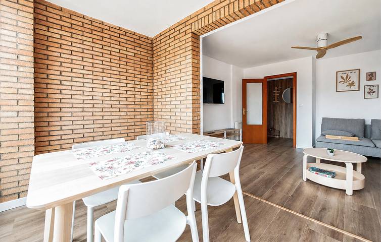 Apartamento vacacional entero, Encantador apartamento de 70 m² con piscina y terraza cerca de Playa del Serradal in Benicasim, Costa del Azahar