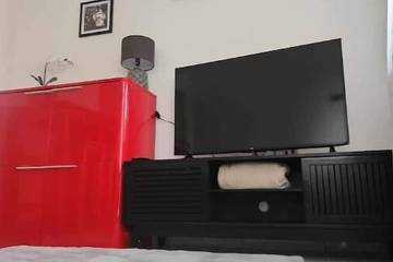 Appartement De Vacances pour 2 Personnes dans Bourgoin-Jallieu, Région de La Tour-du-Pin, Photo 1