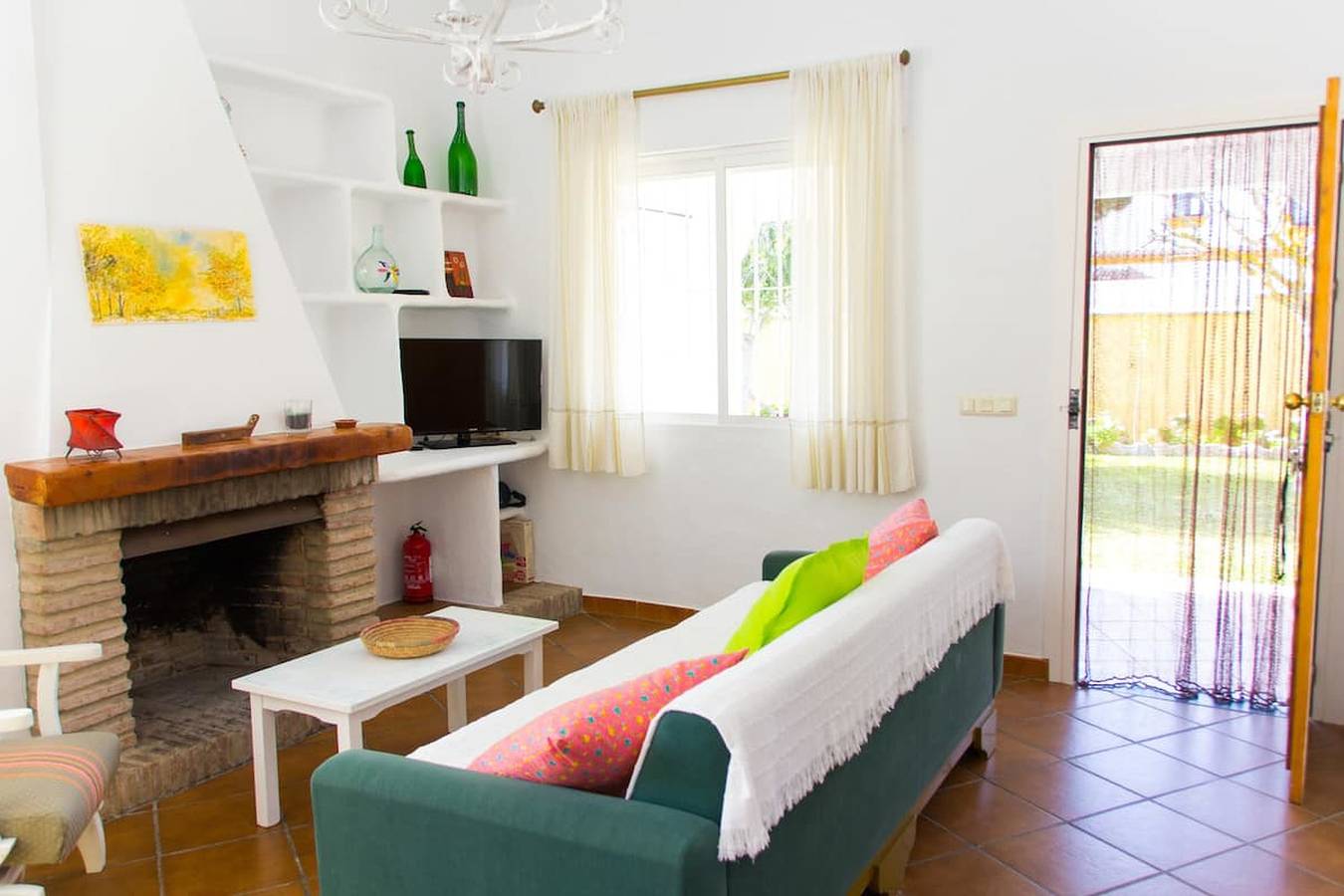 Maison rurale 'Casas Pepe 1' avec terrasse privée, Wi-Fi et climatisation in Los Caños de Meca, Barbate