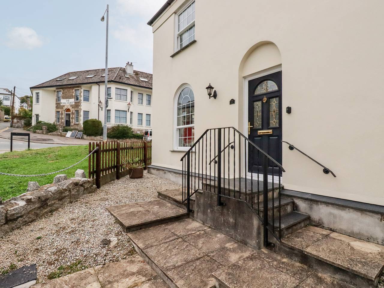 2 Old Talbot Cottages in Lostwithiel, Cornwall