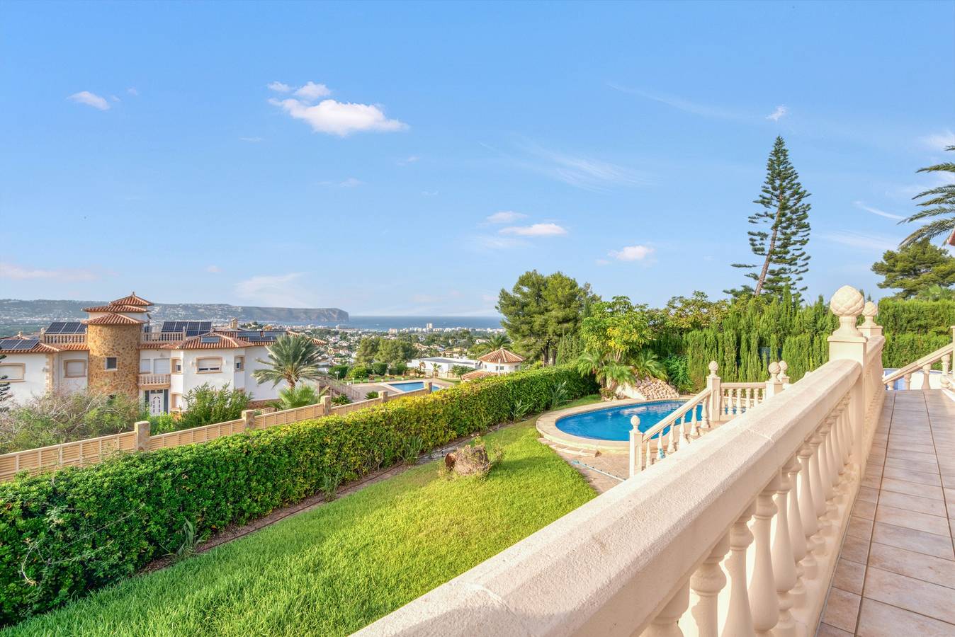 Villa 'Pinosol Con Vista Al Mar' mit Meerblick, WLAN und Klimaanlage in Jávea, Costa Blanca