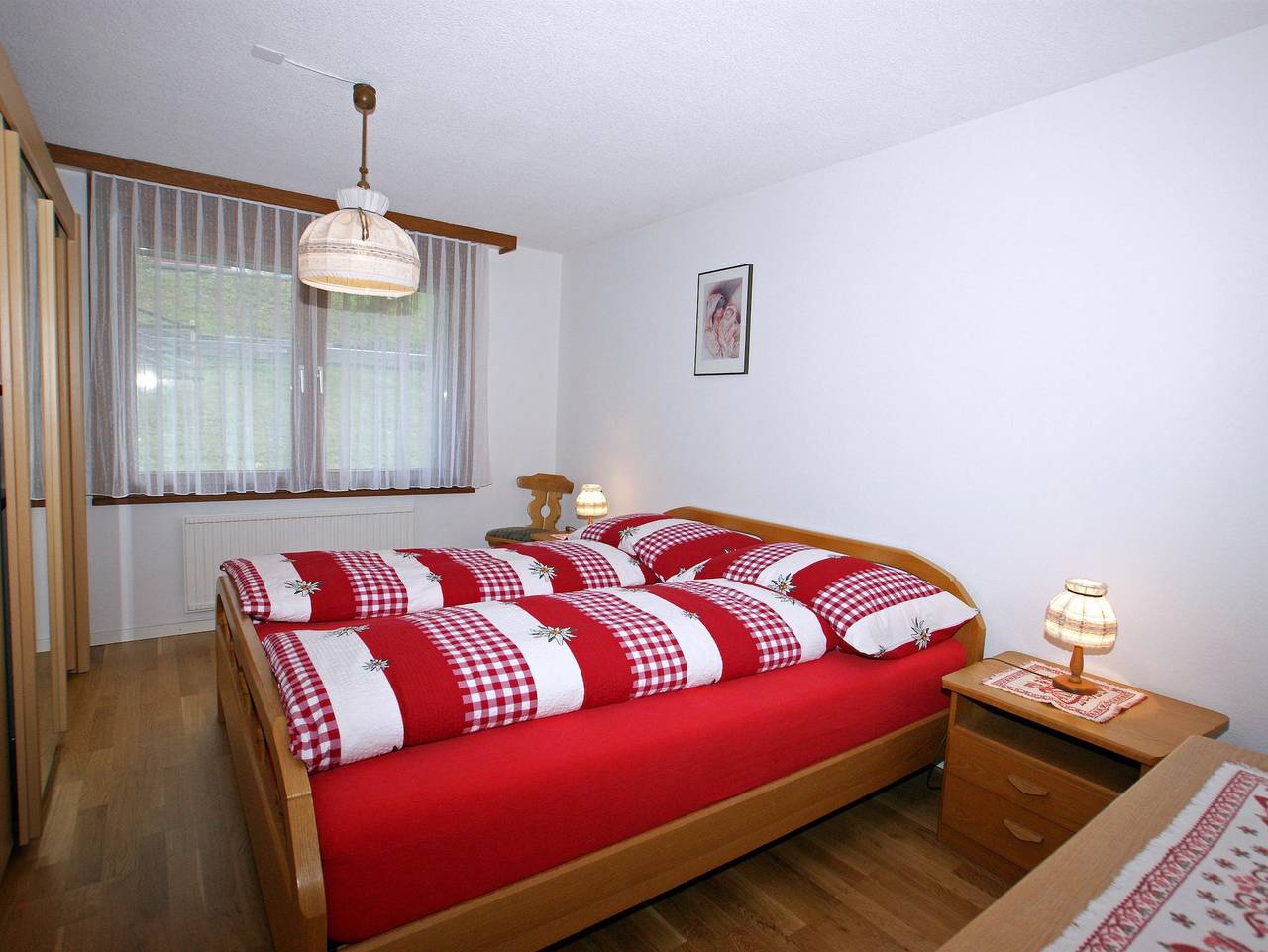 Ganze Ferienwohnung, Cadras 23 - 2 Zimmerwohnung - 4 Betten in Tinzen, Surses