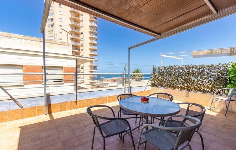Gîte pour 4 personnes, avec terrasse dans Santiago de la Ribera - 2