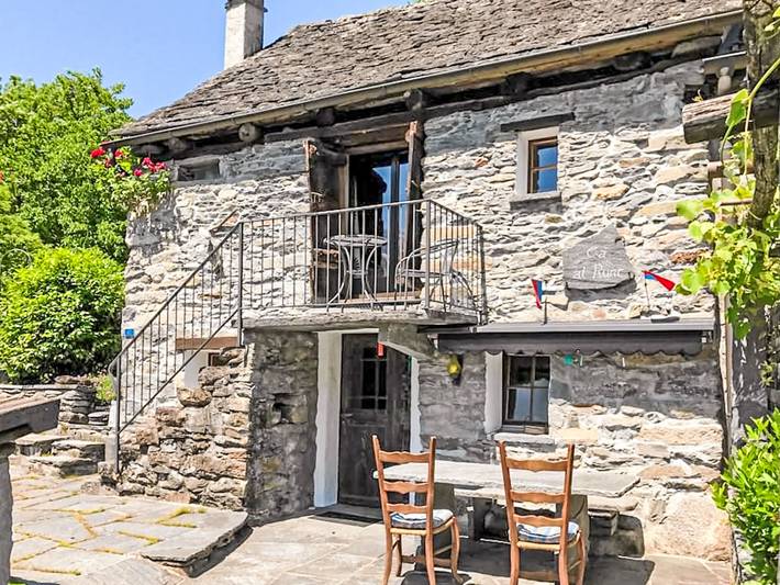 Ferienhaus für 4 Personen, mit Terrasse in Cevio