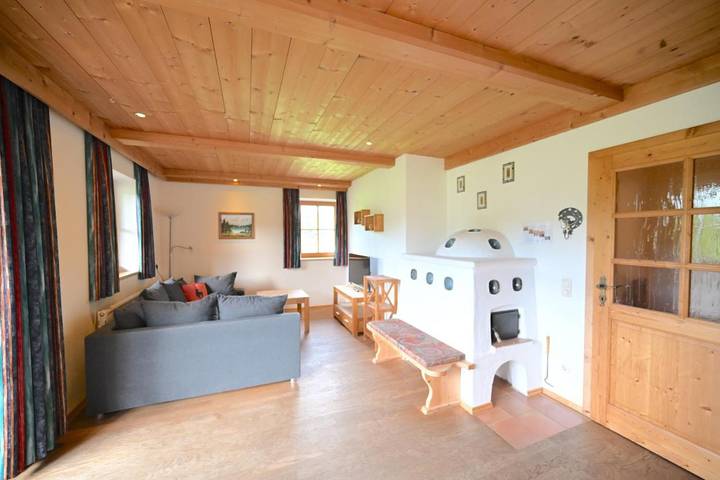 Ferienwohnung für 6 Personen, mit Balkon und Terrasse sowie Ausblick in Kitzbühel