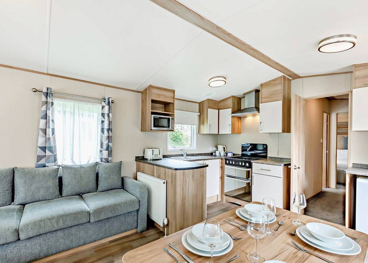 Gold 2 Bedroom Caravan, Sleeps 6. With parking in Bowness-on-Windermere, Lake District