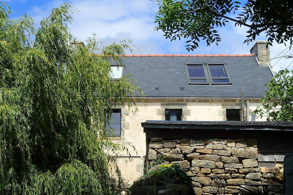 Chez Joséphine : freshly renovated old house, 2 steps from the ocean in Pointe du Raz, Plogoff