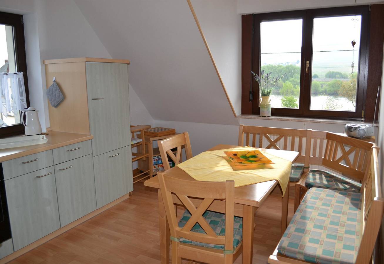 Ganze Ferienwohnung, Gästehaus Eva Falkenburg in Kesten, Bernkastel-Kues & Umgebung