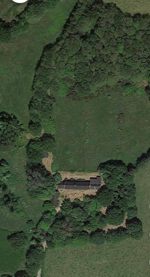 Gîte pour 2 personnes, avec vue et jardin à Nostang
