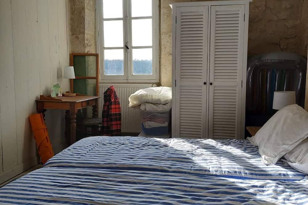 Cottage Gersois Avec Piscine et vue in Larressingle, Gers