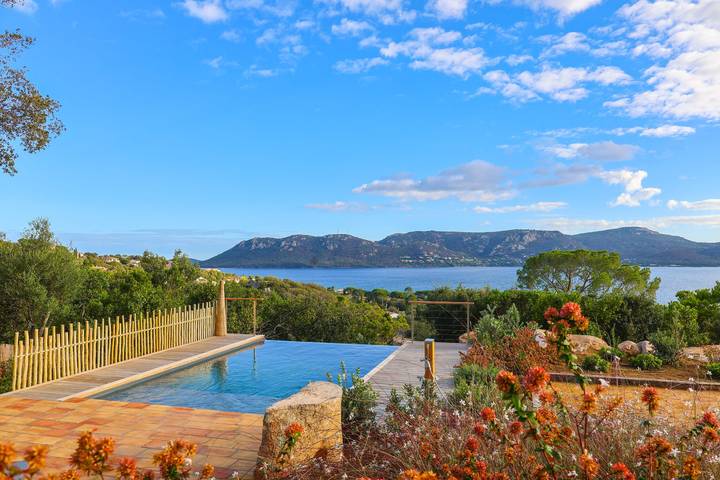 Villa pour 8 personnes, avec piscine et jardin à Porto-Vecchio